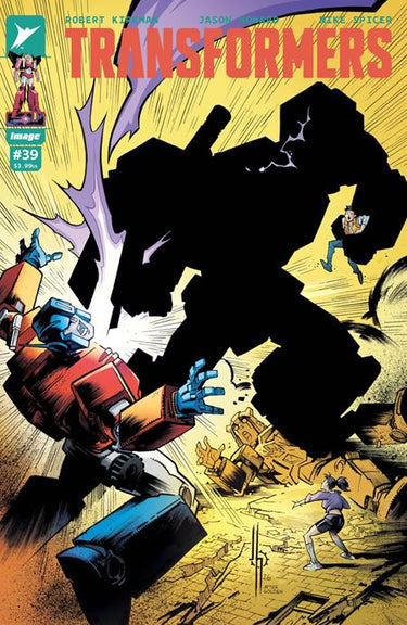 Transformers #39 Cvr a Jason Howard comic book cover