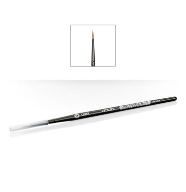 Citadel Medium Layer Brush for tabletop gaming by Games Workshop, featuring fine bristles for detailed miniature painting.