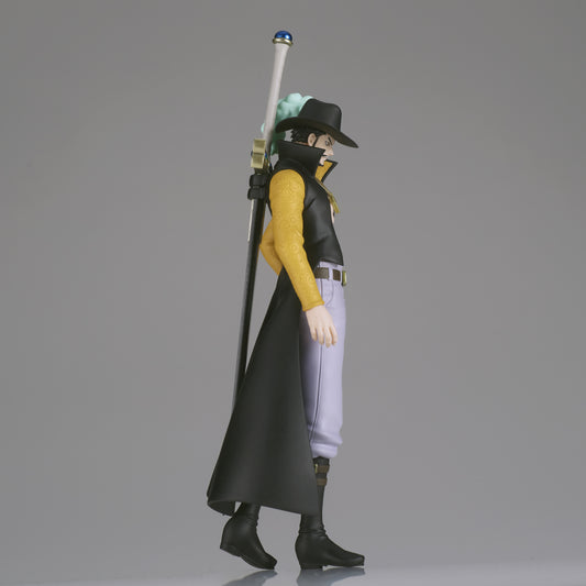 One Piece The Shukko Dracule Mihawk Fig