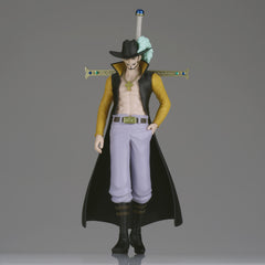 One Piece The Shukko Dracule Mihawk Fig